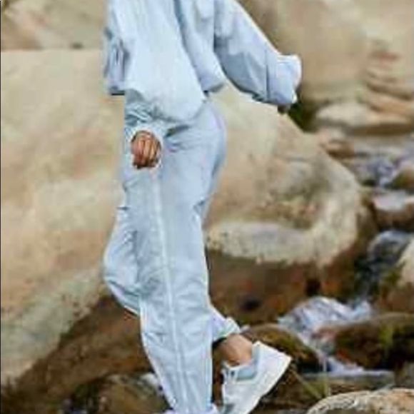 NWT Free People Rain Check Packable waterproof pants size M - Picture 2 of 11